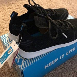 Native Shoes AP Mercury Liteknit Sneakers NWT